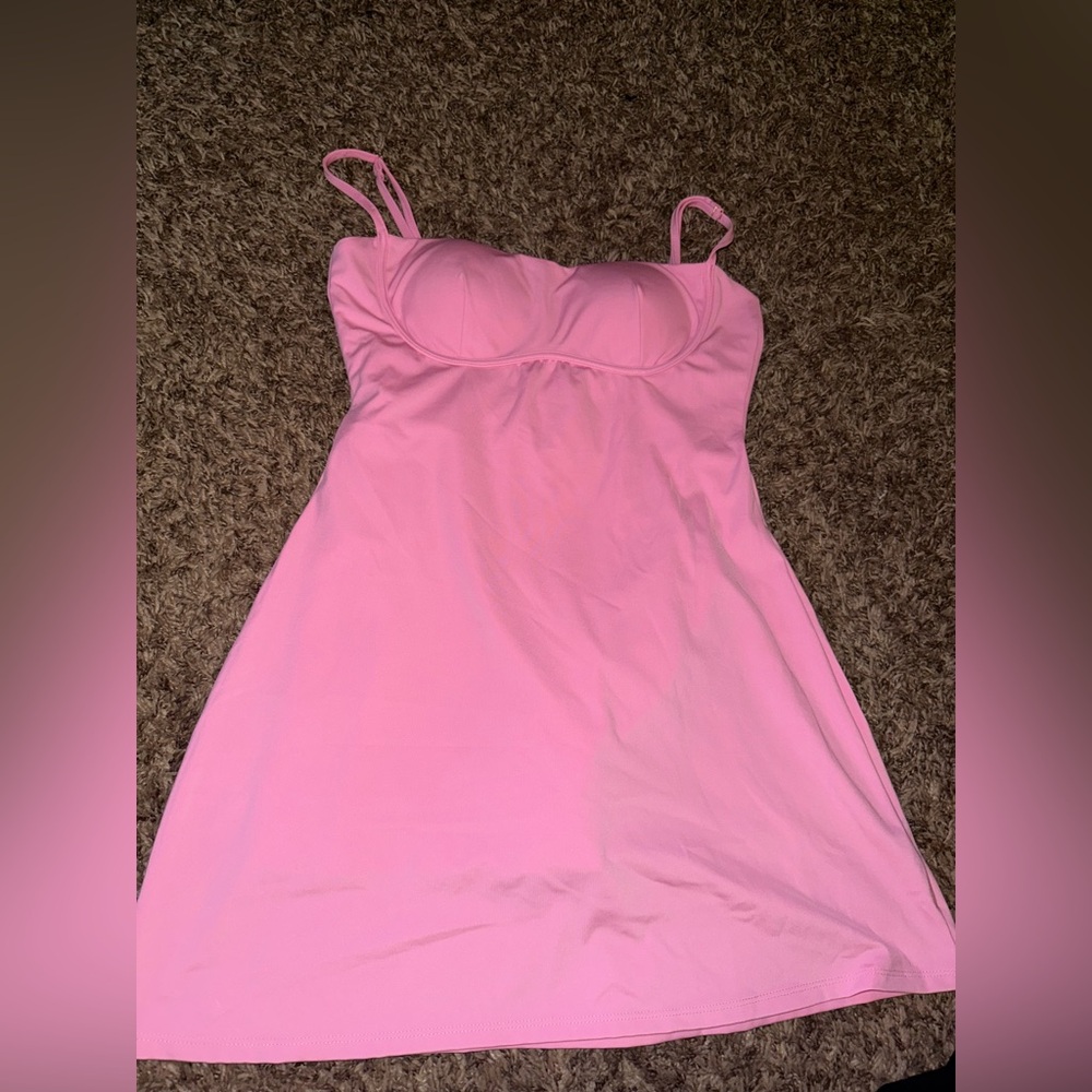 Chic Pink Sleeveless Dress